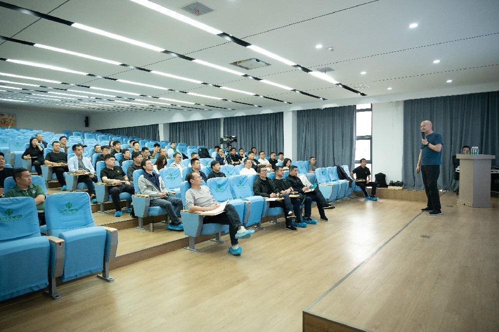 熱烈慶祝金豆子集團(tuán)2025年一季度會(huì)議圓滿落幕！